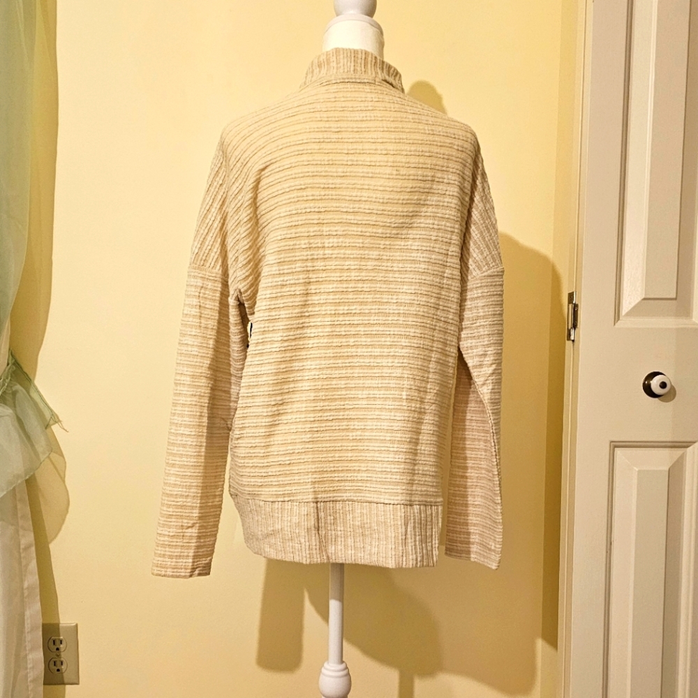 NWT Doe & Rae top - Picture 2 of 2